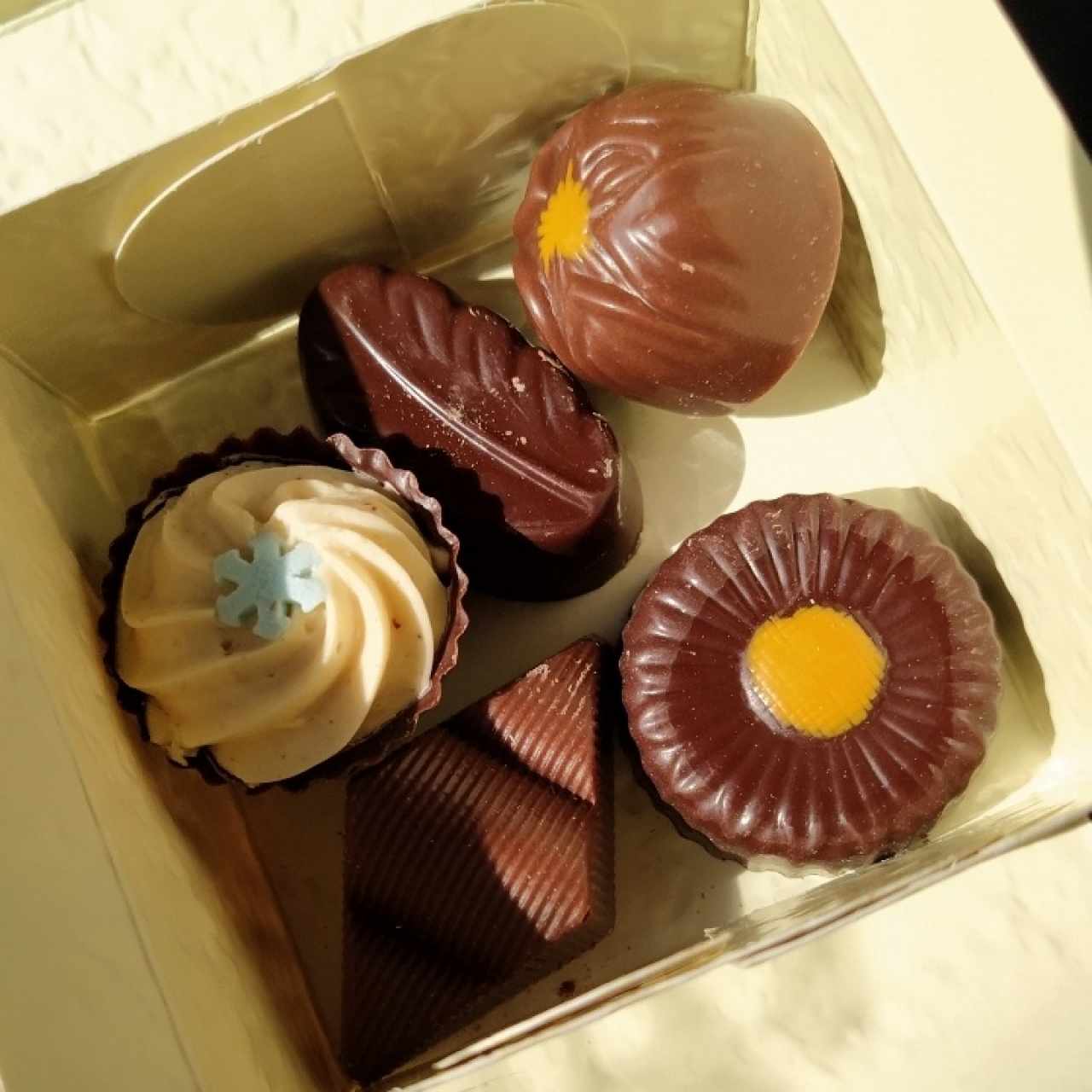 Ponche Crema, Tonka, Cardamomo, Flor de Parchita y otro divino no recuerdo el nombre