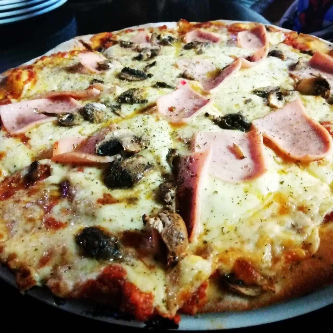 Jamón y funghi 