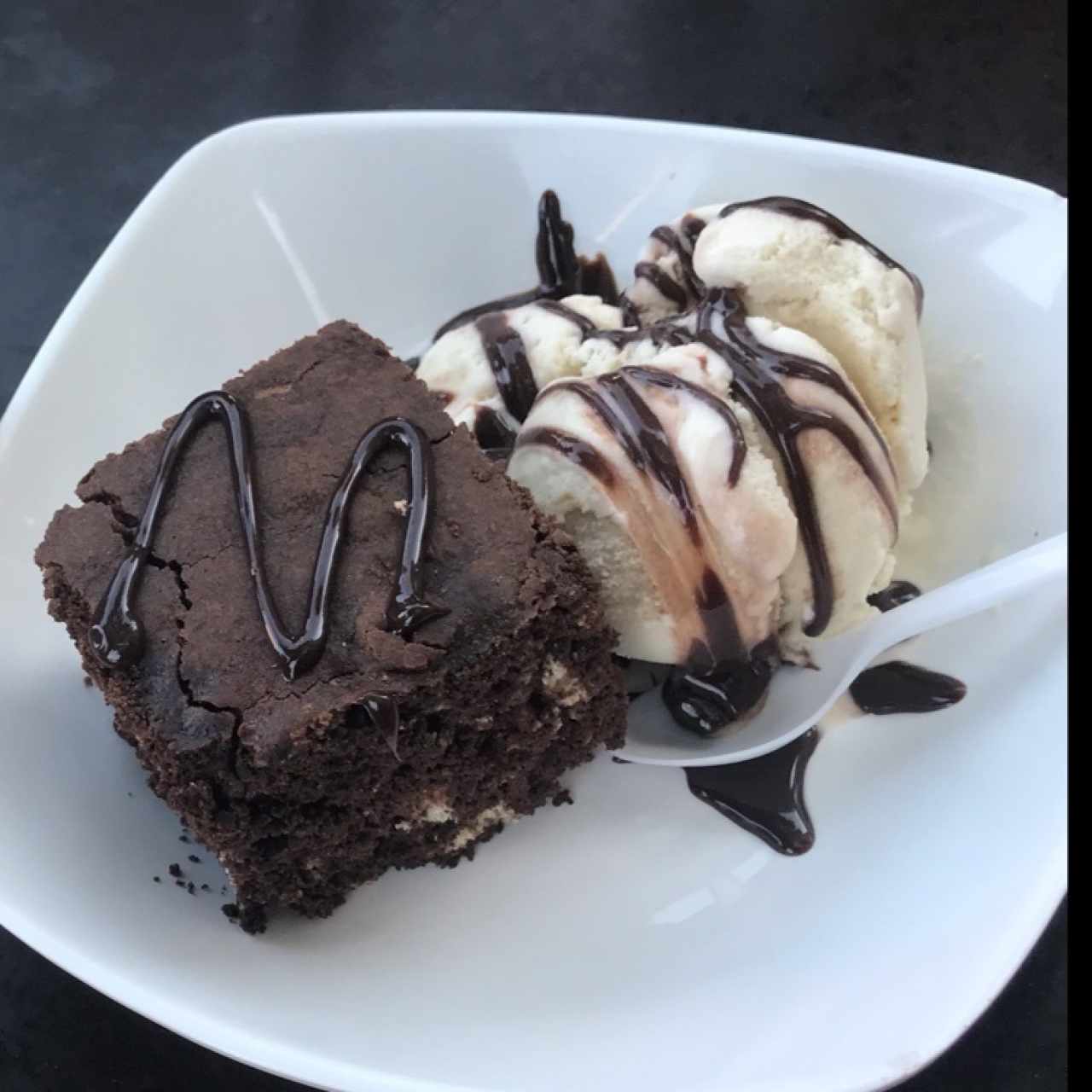 Brownie con Helado 