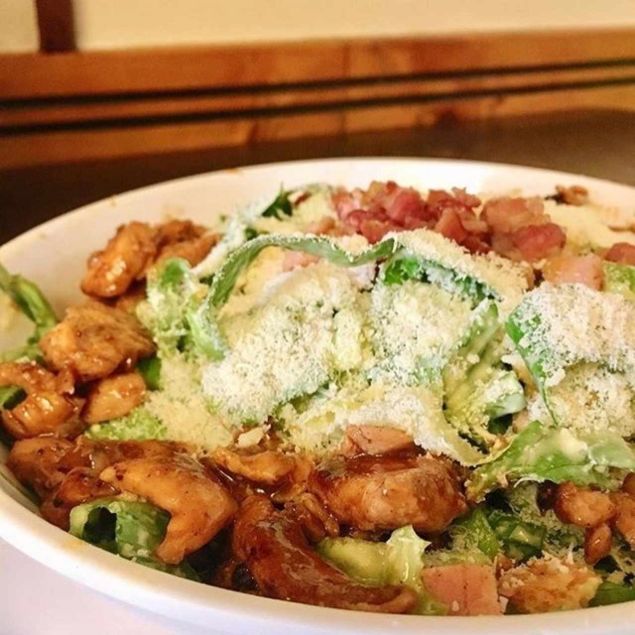 Ensalada cesar con pollo