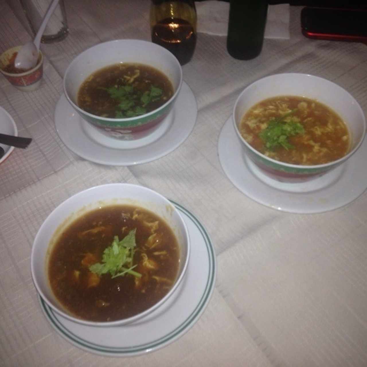 sopa de tomate y huevo, sopa agriopicante de camaron, sopa agriopicante de cerdo