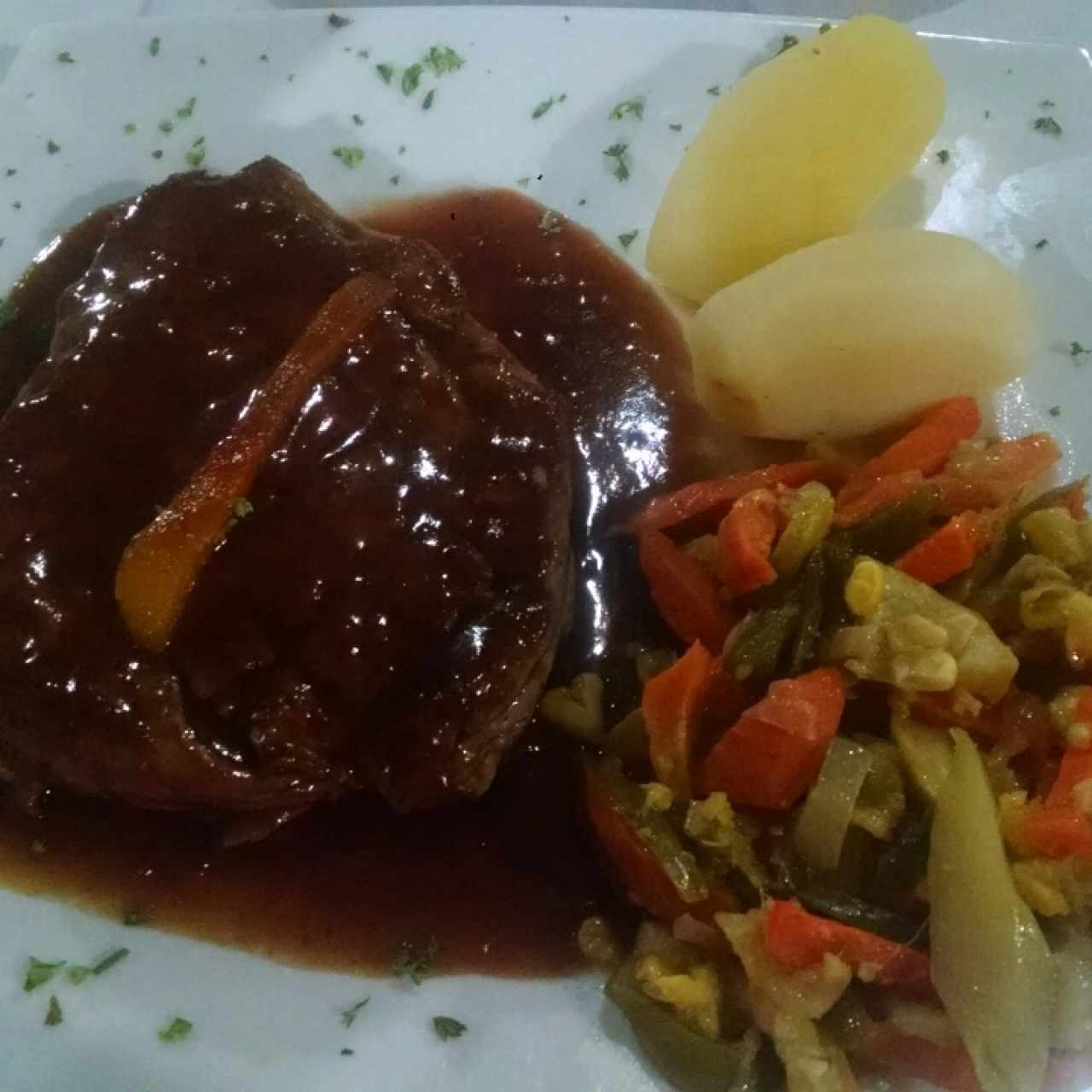 Lomito en Salsa Oporto