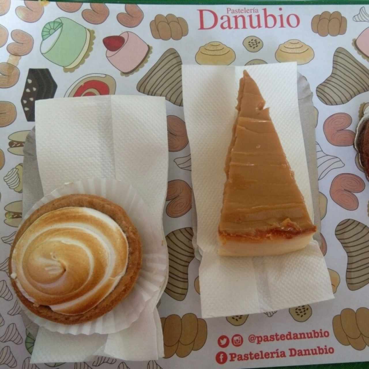pie de limón, cheese cake con arequipe