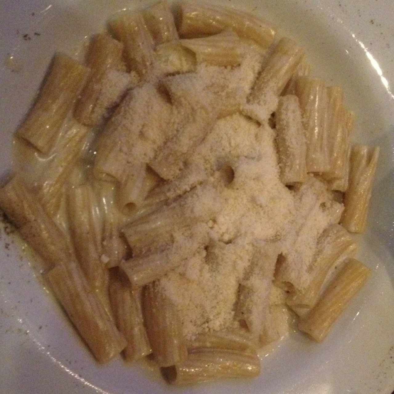 Pasta Cuatro Quesos