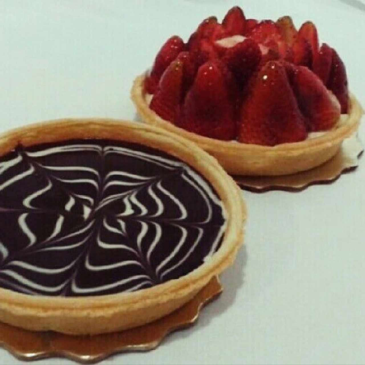 Tartaleta de chocolate y de fresa..!!