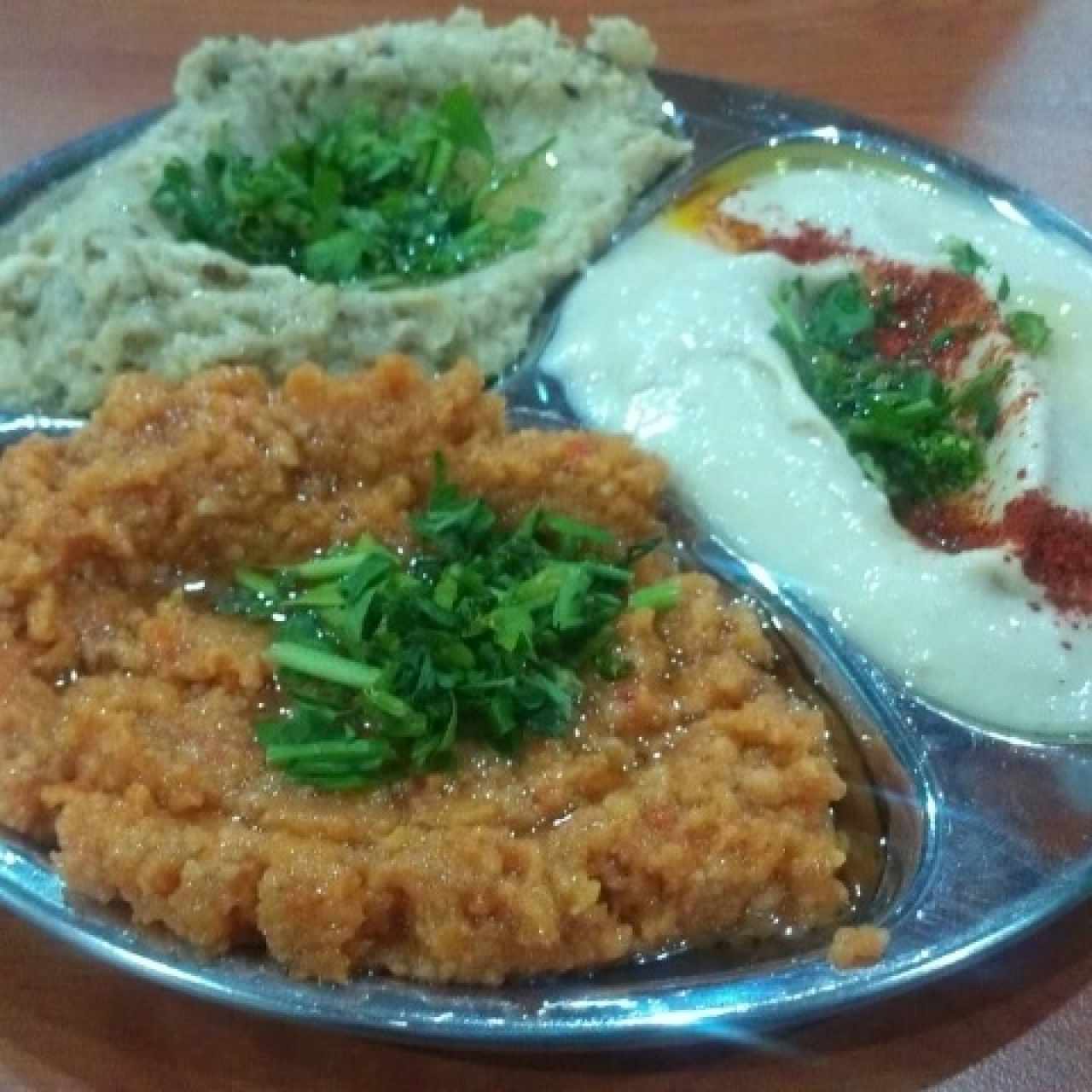 Pimentón, berenjena y garbanzo