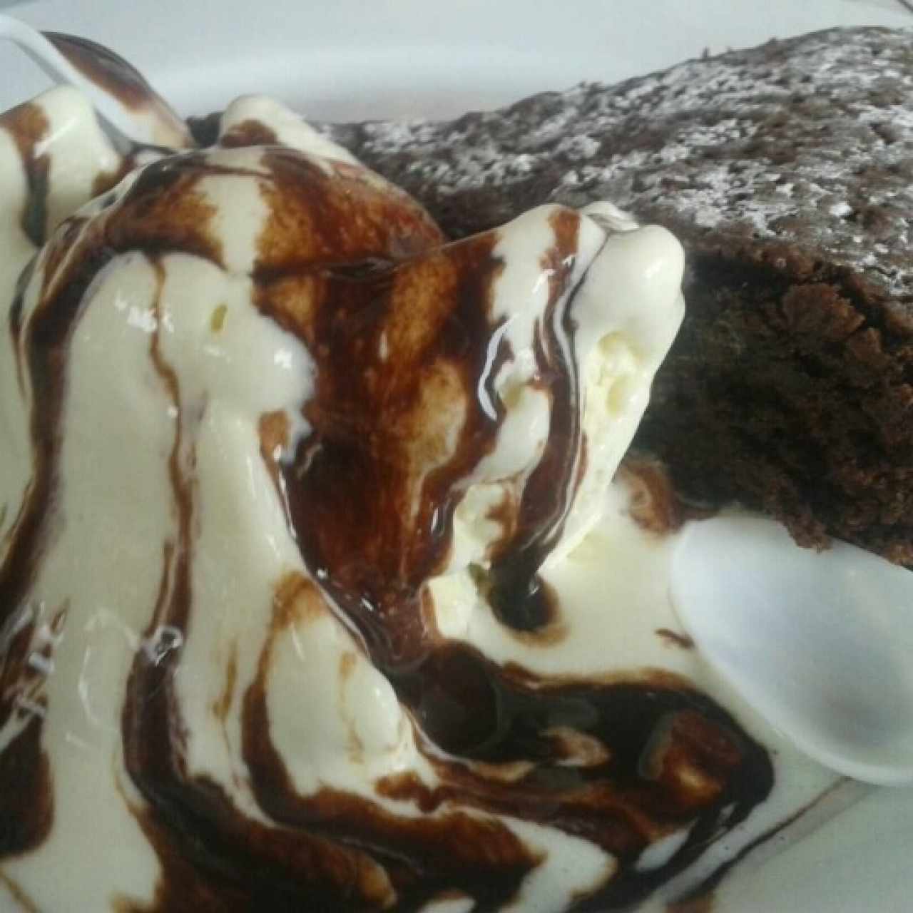 El impelable brownie con helado!