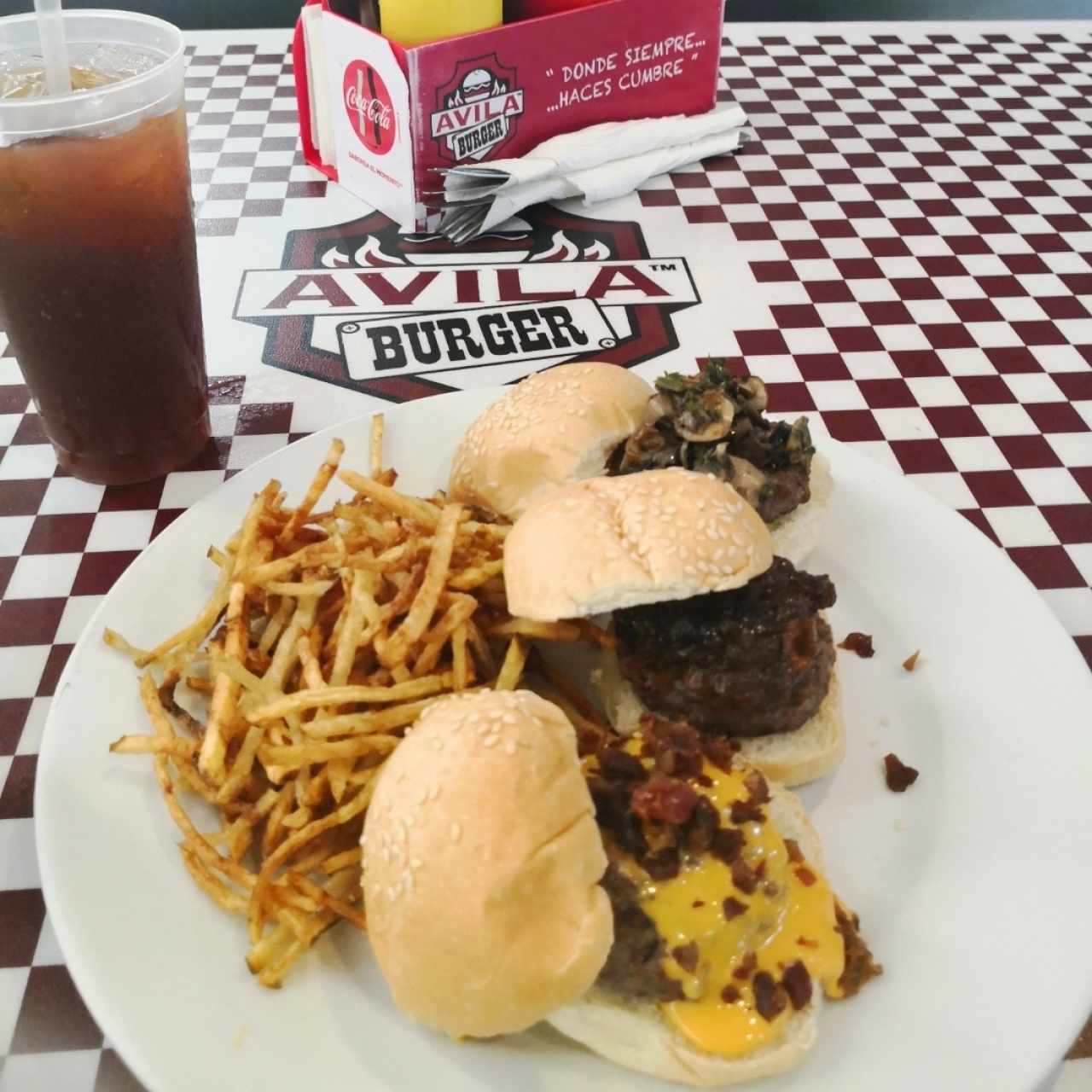 Trio de Hamburguesa