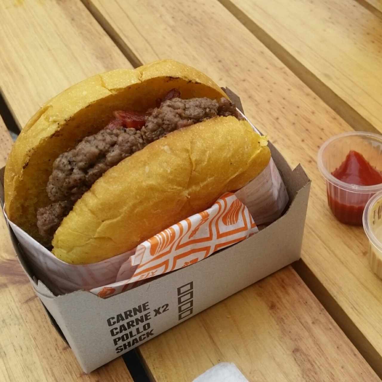 Hamburguesa sencilla con tocineta