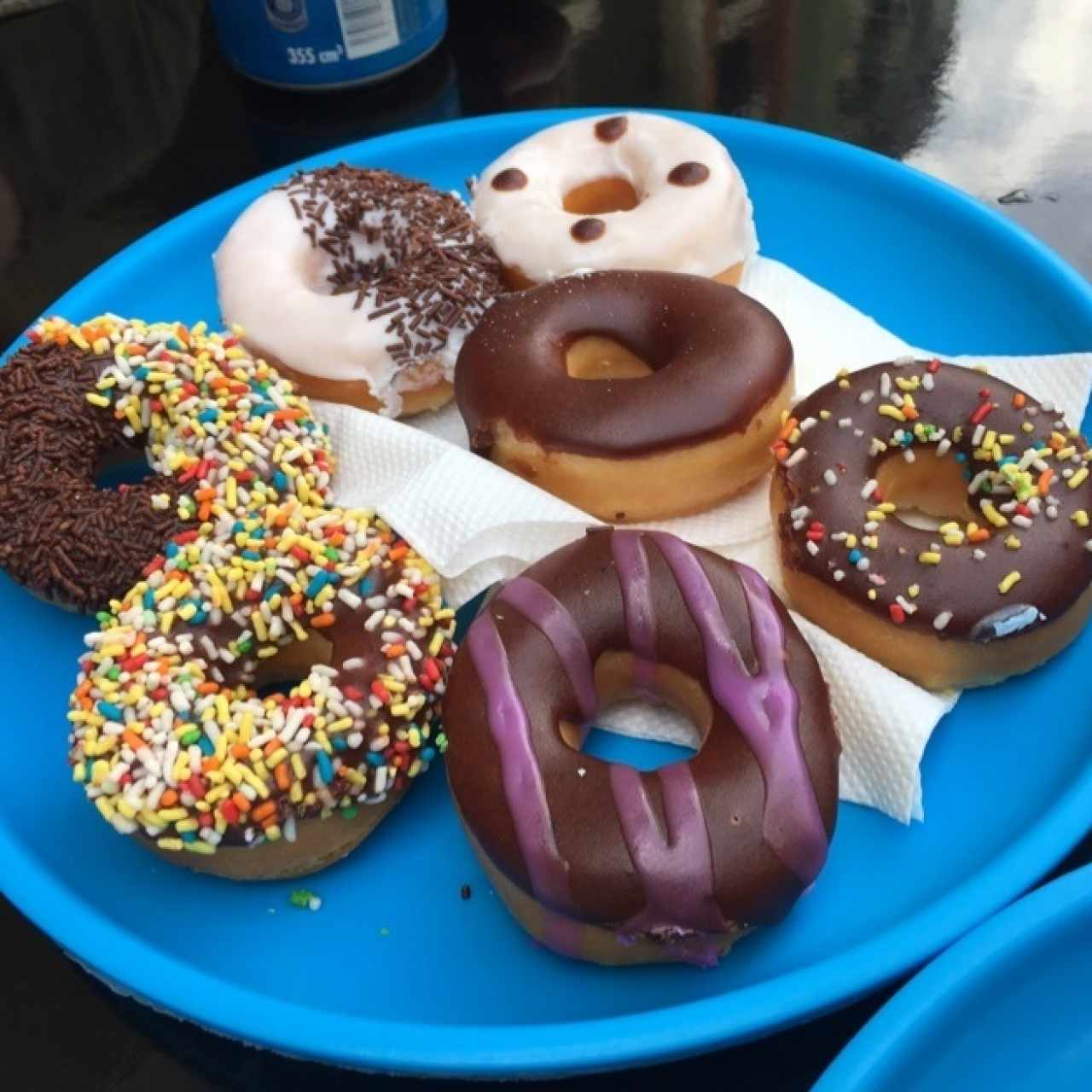 Variedad de mini roscas
