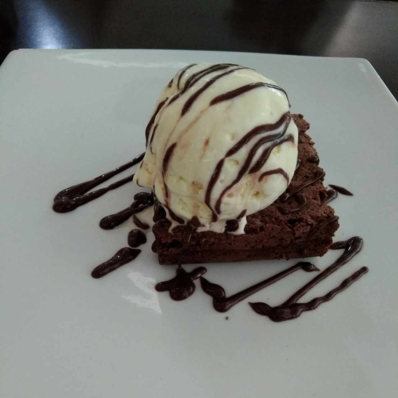 brownie con Helado