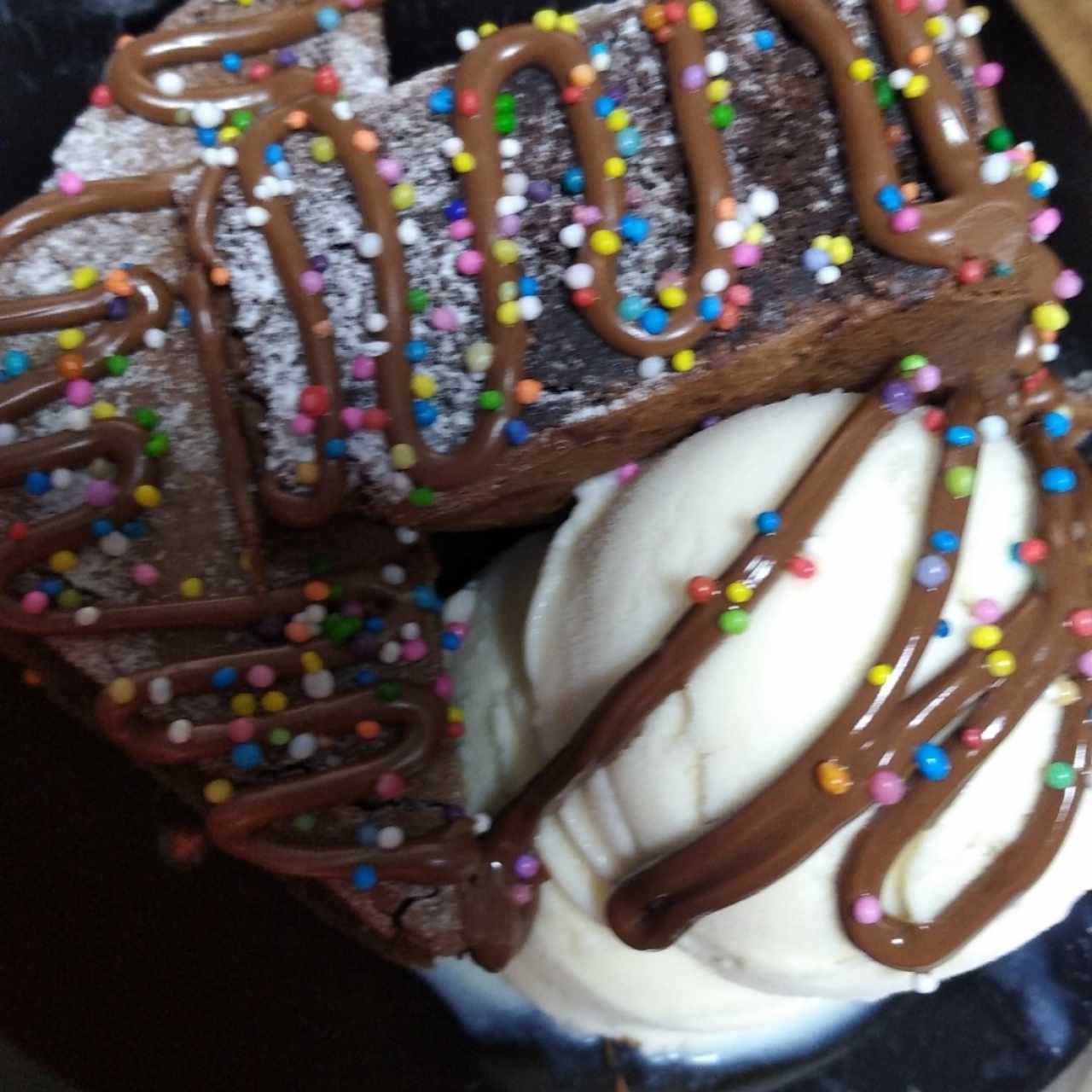 Postres - Brownie con Helado