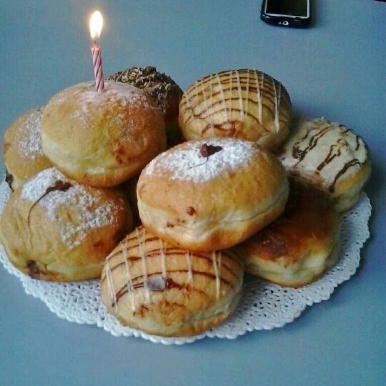 Donas de Nutella, Chocolate, ChocoAvellana, Baileys y Crema Pastelera.
