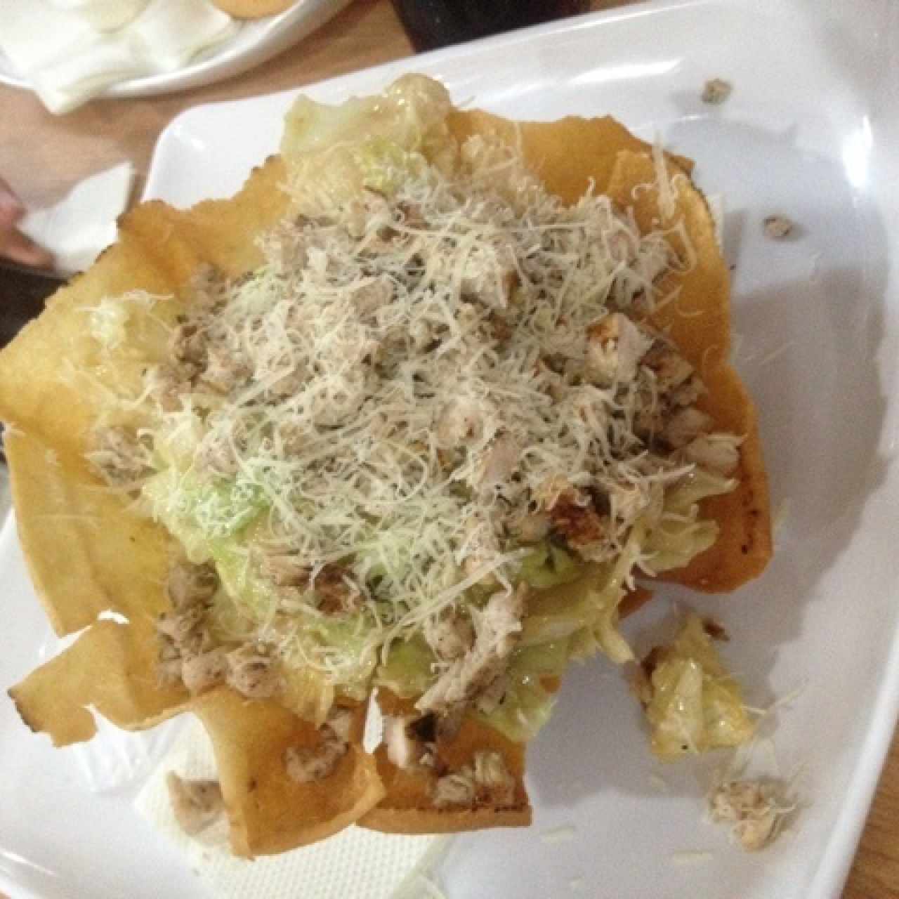ensalada cesar con pollo