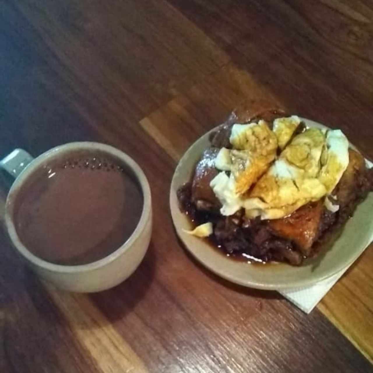 Chocolate y goleado con queso 