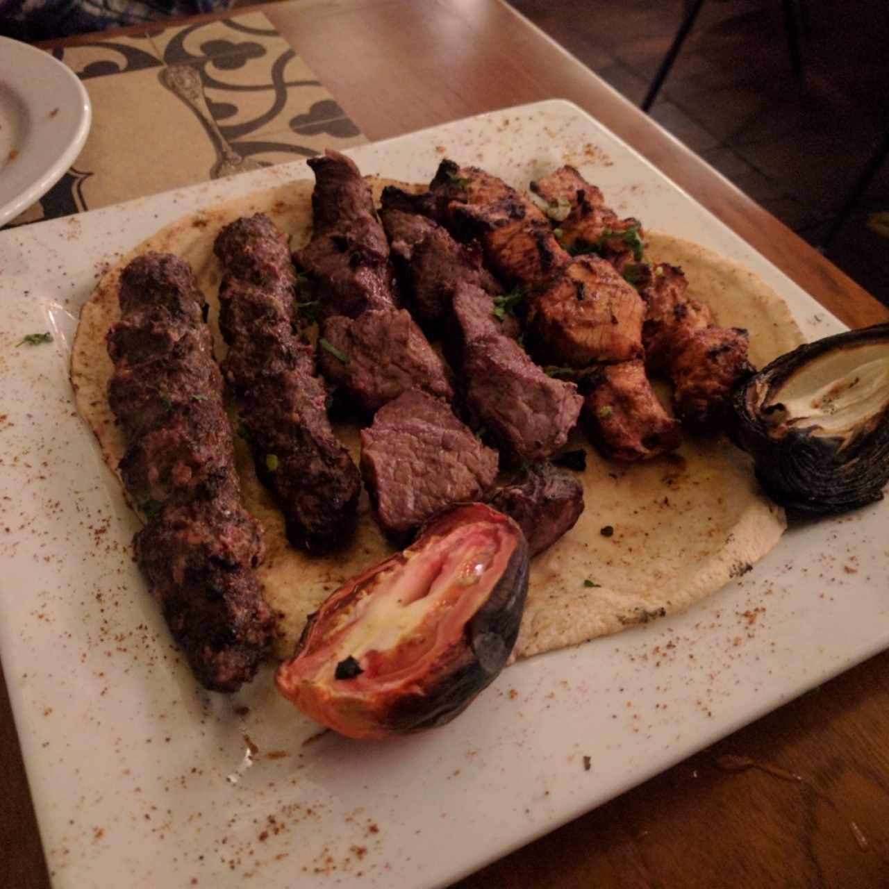 Parrilla p/2 (pinchos de kafta, lomito y pollo) Deliciosos!!!!!!