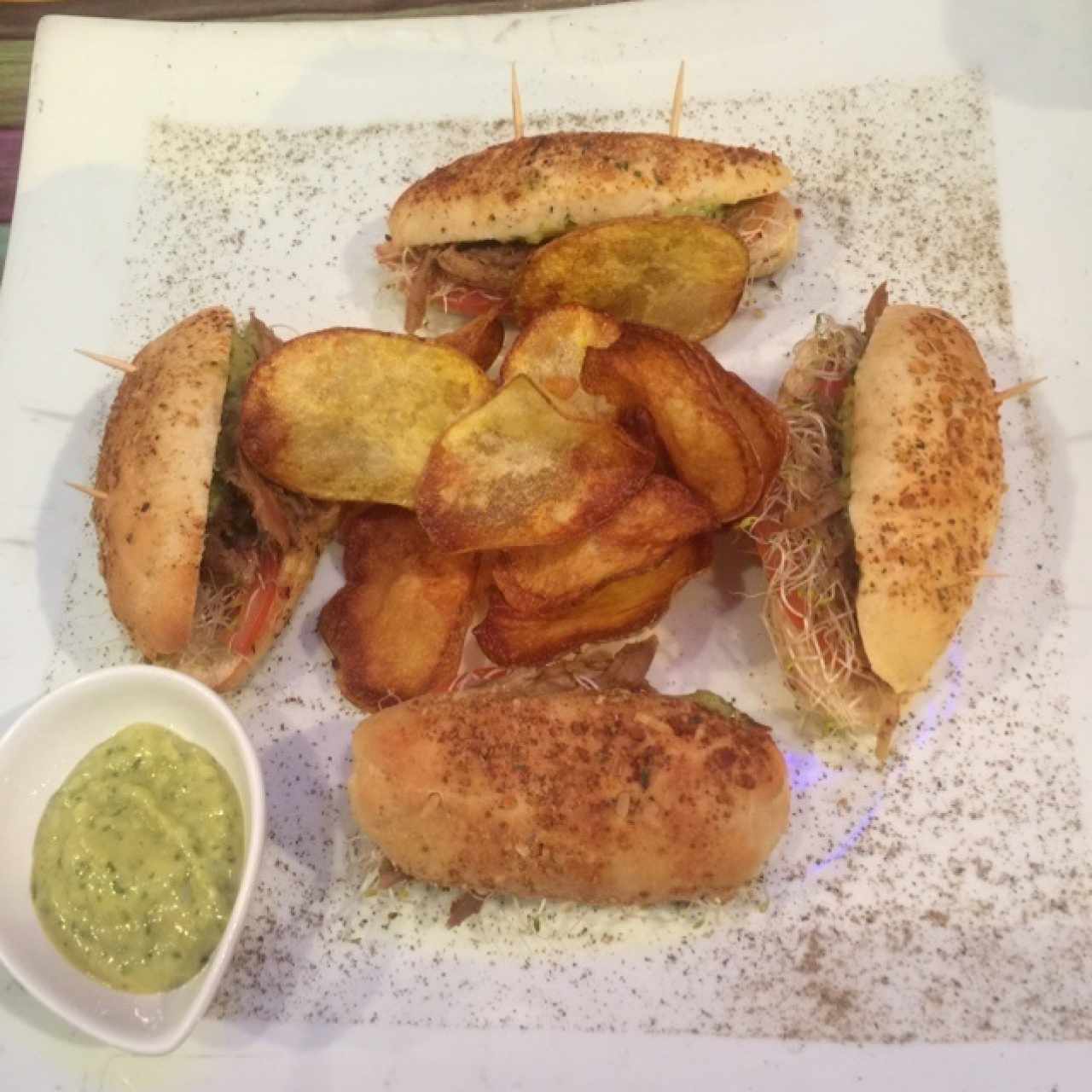 sandwich de pernil