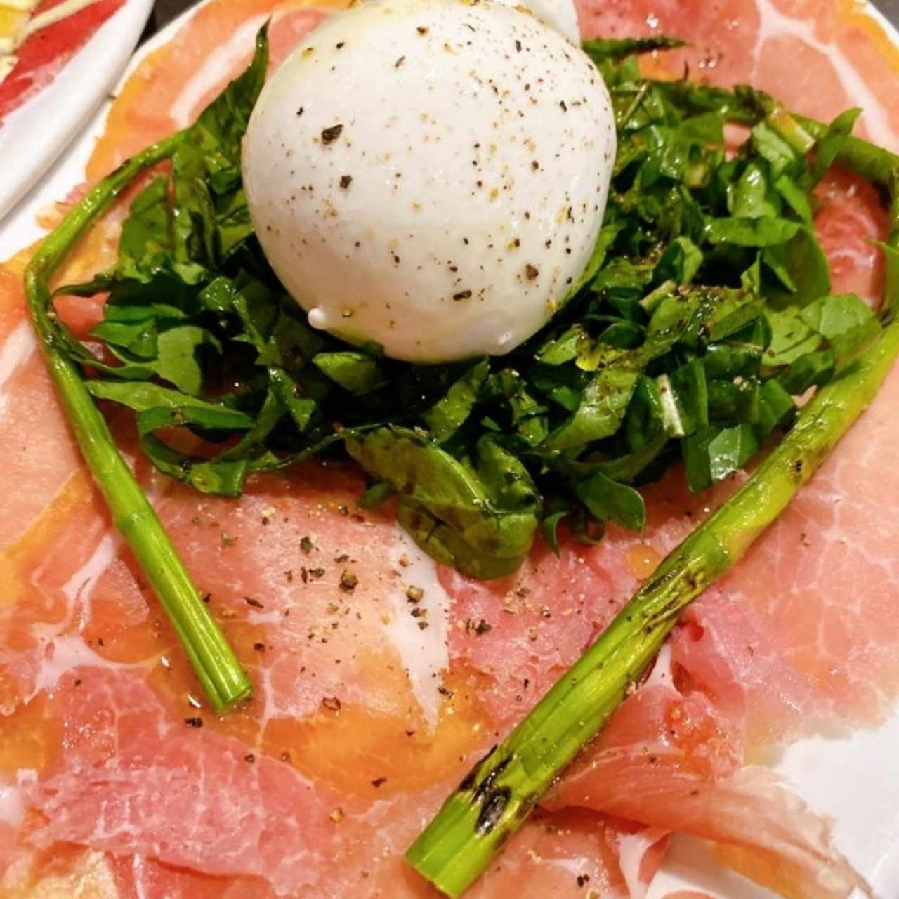 Ensalada de burrata