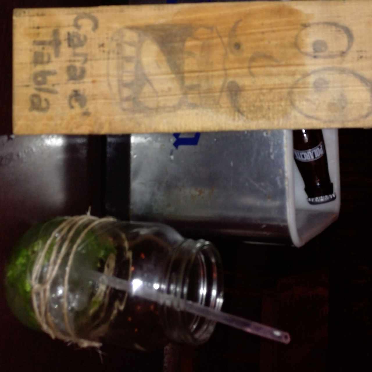 mojitos y cervezas con cata e tabla, el destapador
