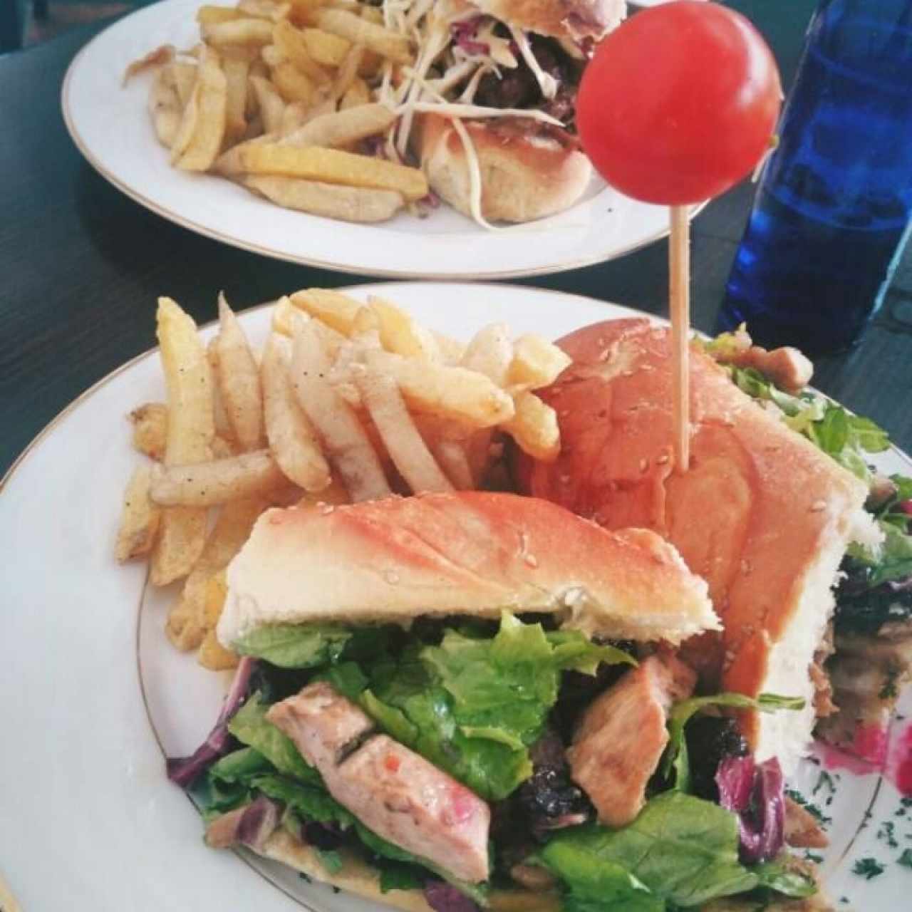 sandwich pulled pork y sandwuich de pollo