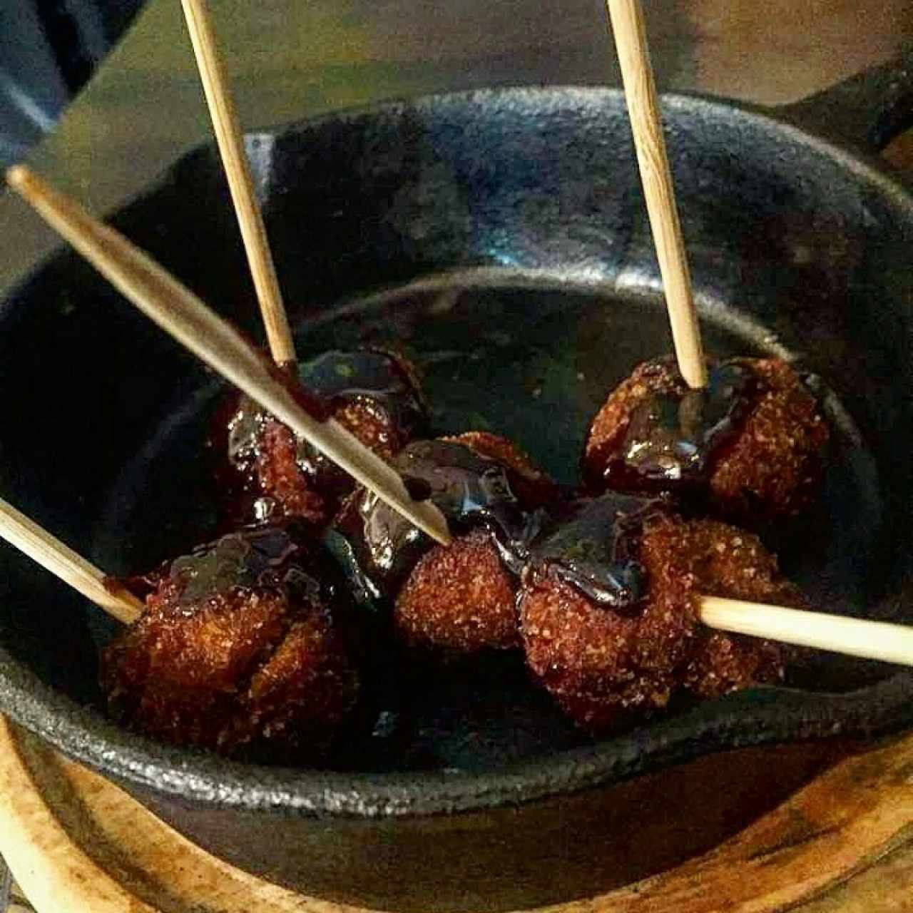 croquetas de platano en papelón