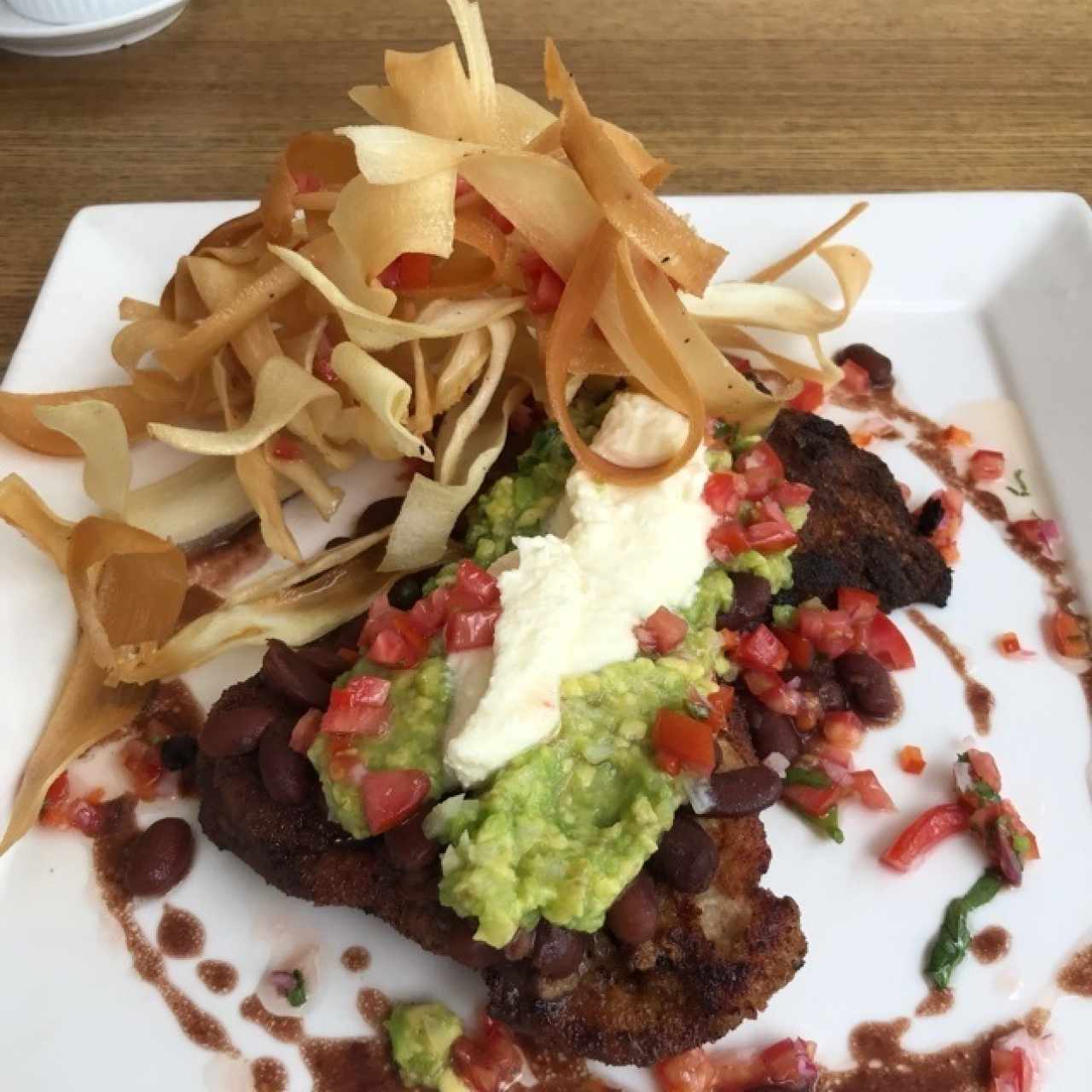 Gran milanesa de pollo tejana