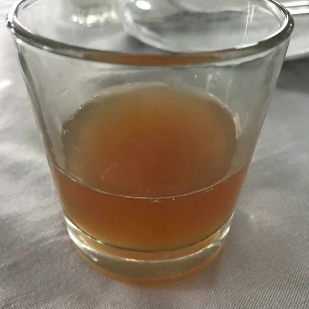 coctél de Ron Con Limón, muy Bueno