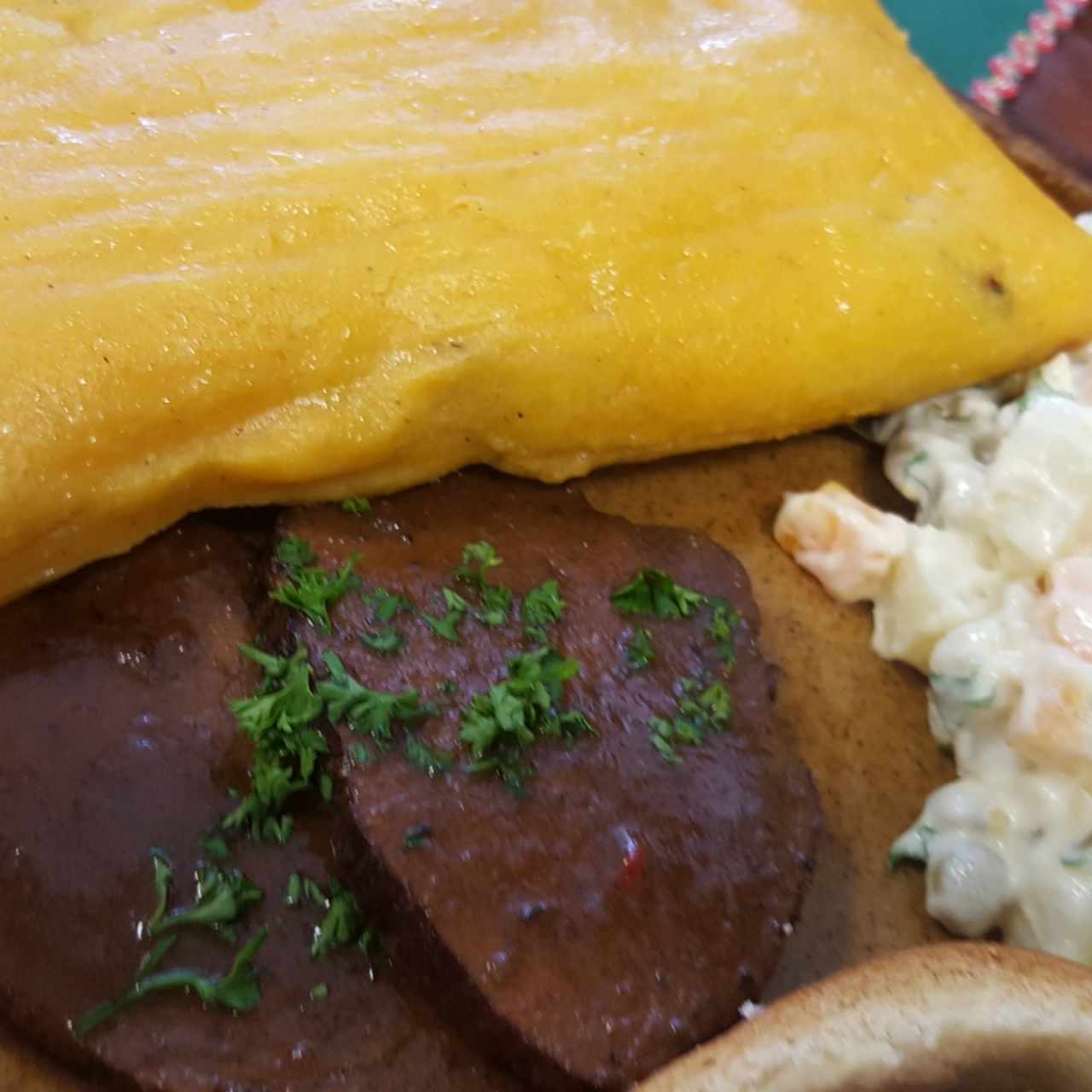 plato navideño con asado 