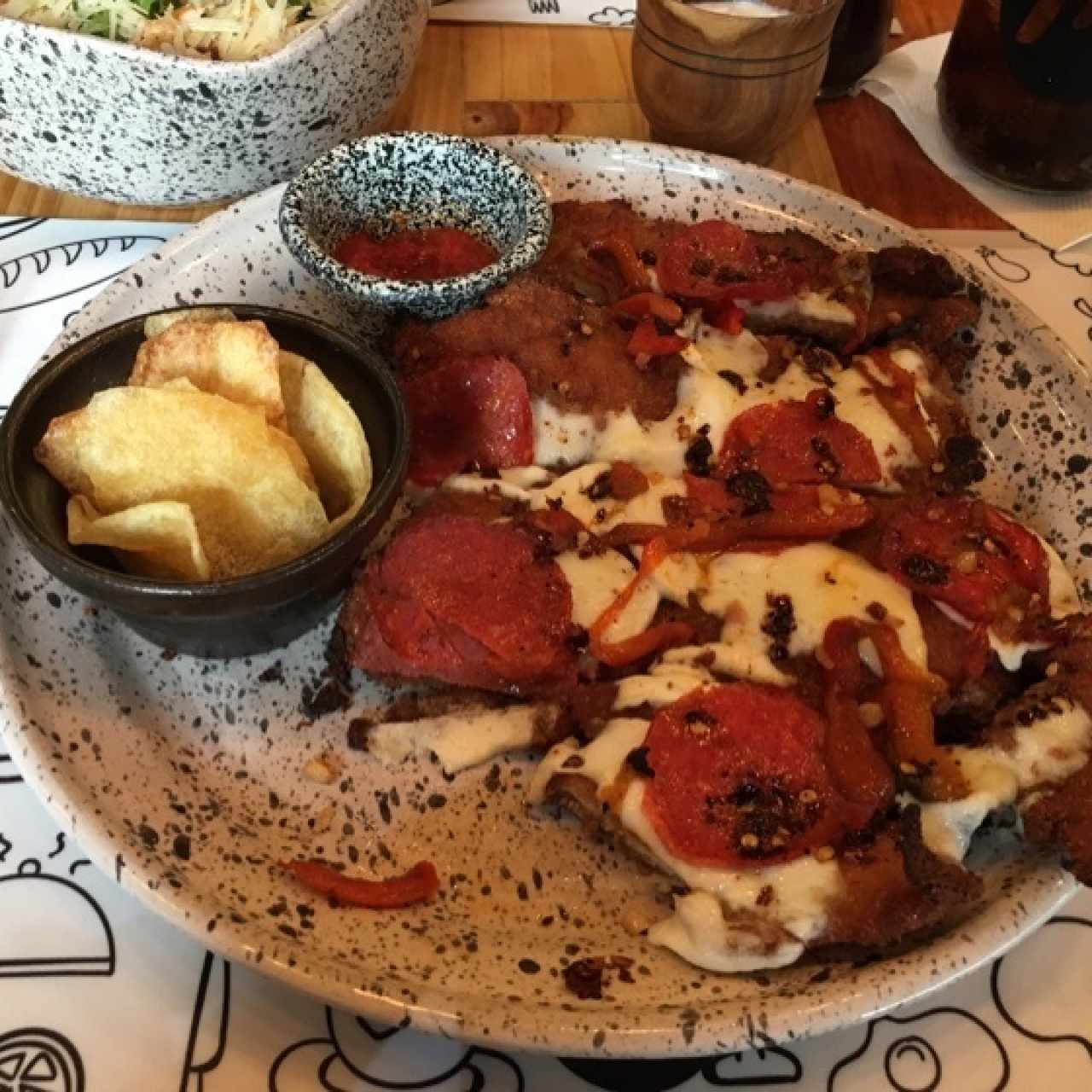 milanesa de pollo con peperroni