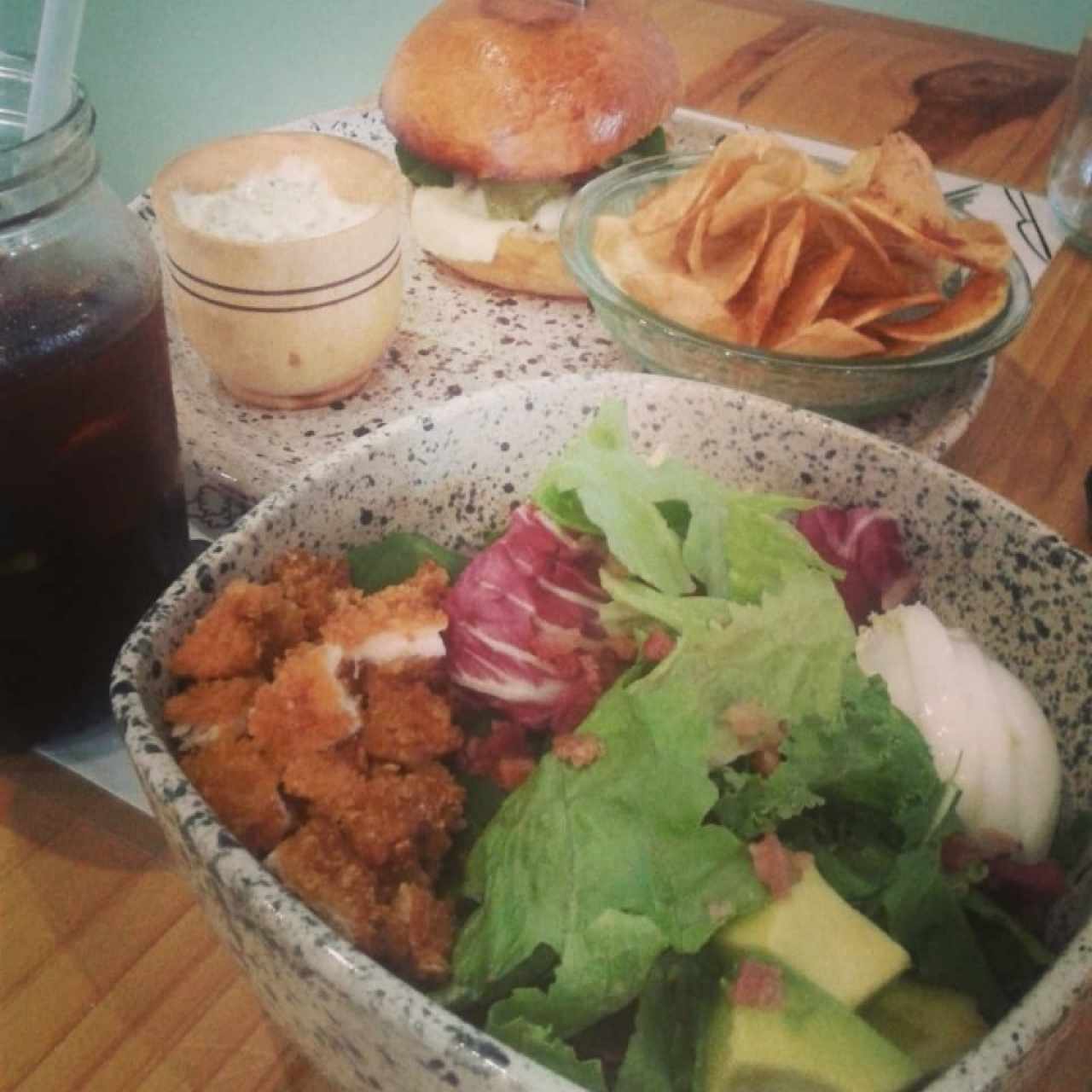 salad cobb y milaburger crispy