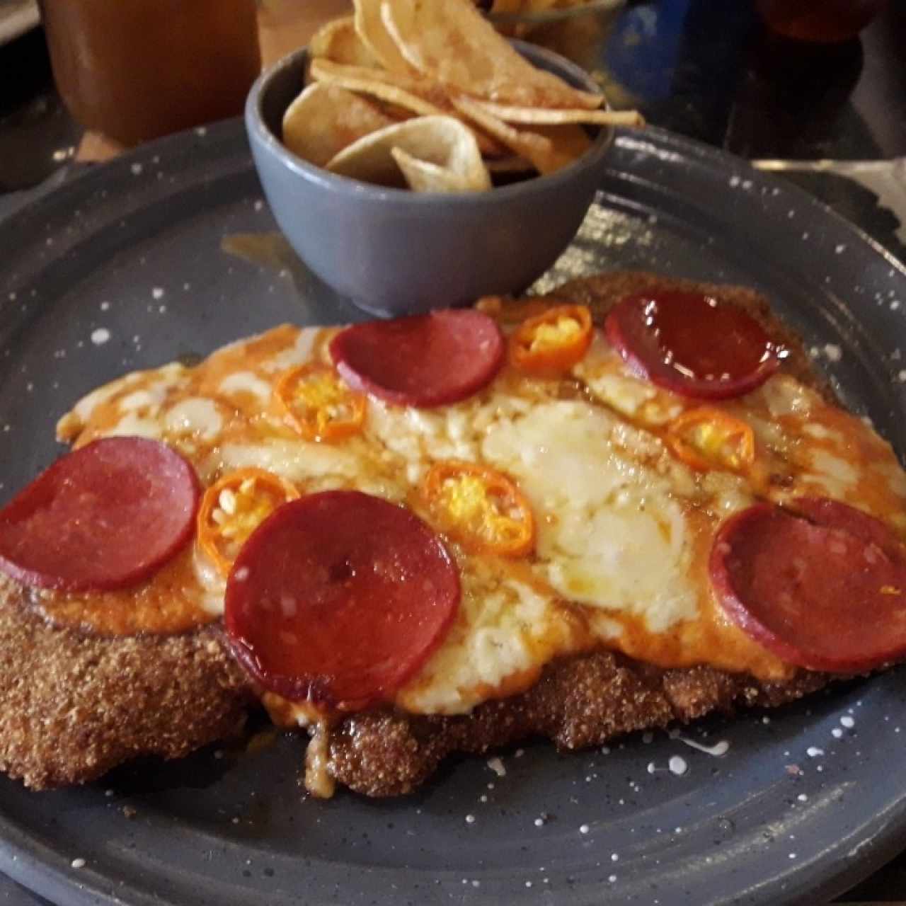 milanesa de pollo picante queso peperoni y jalapeño