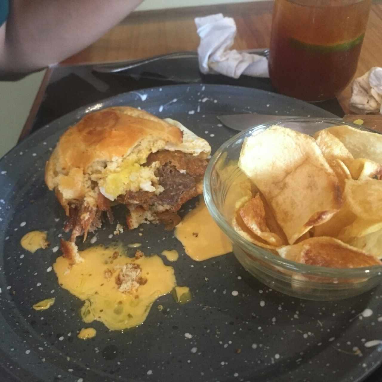 DESATRE de milaburger americana después de 2 mordiscos