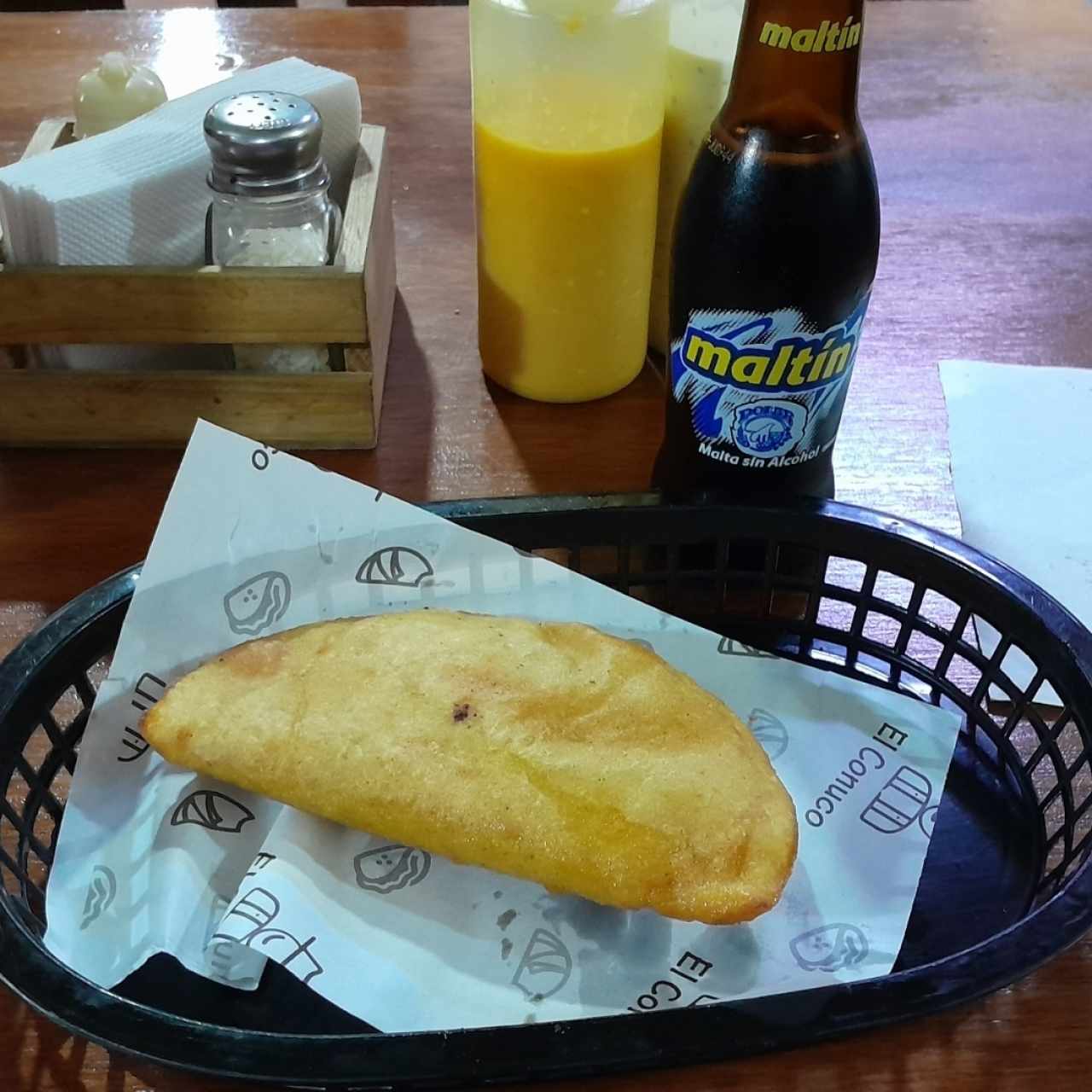 Empanada de cazón y malta