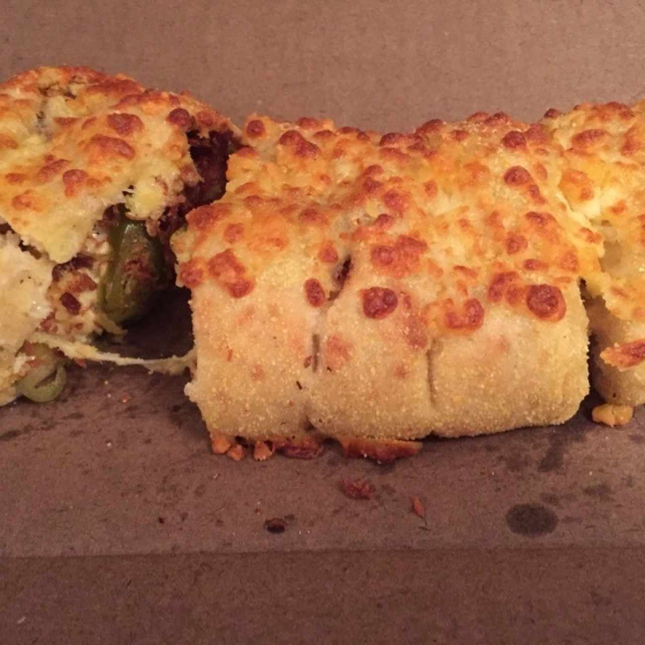 Sabor explosivo, relleno con Jalapeños y Tocinata, muy bueno..!