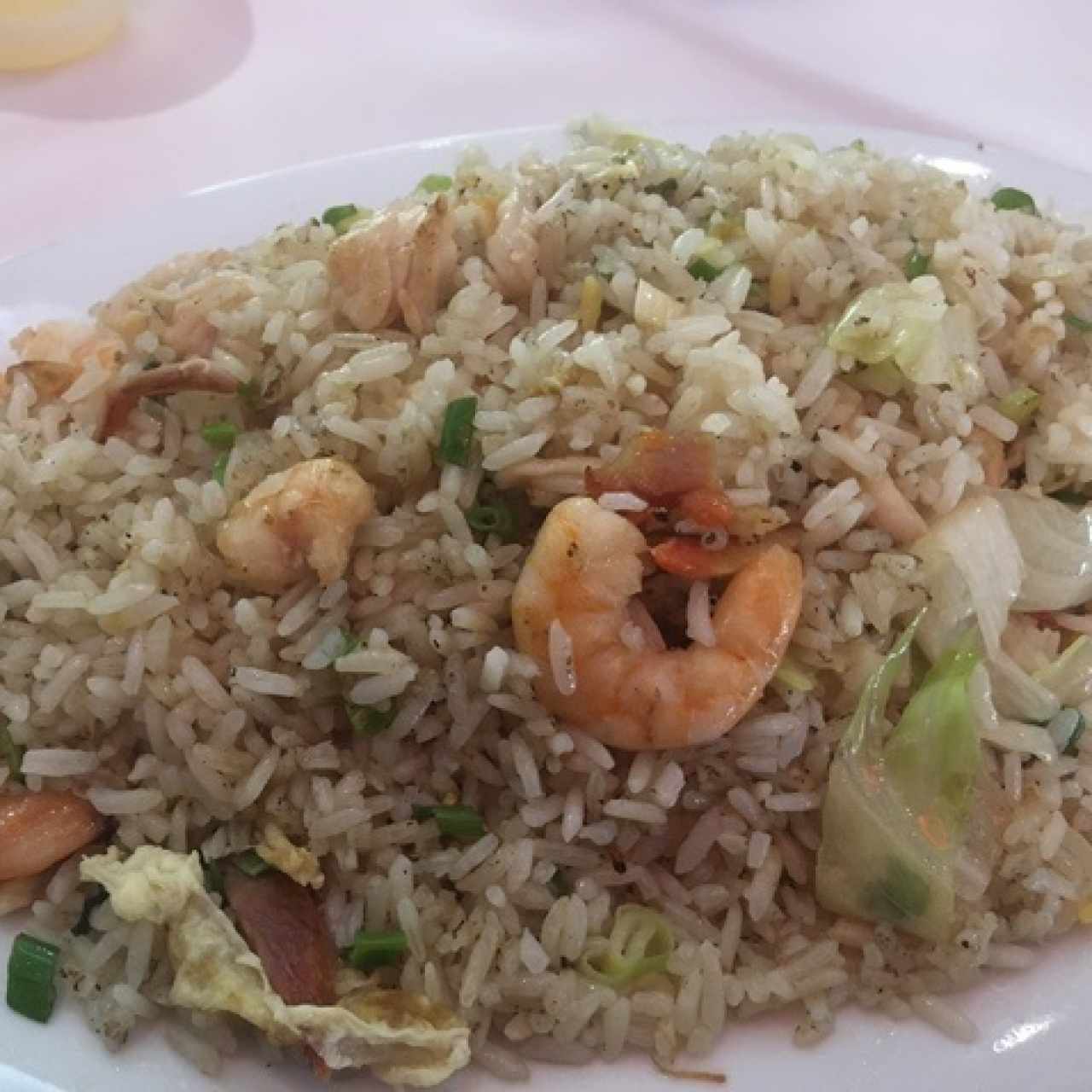 Arroz Cantones con Pollo y Camarones