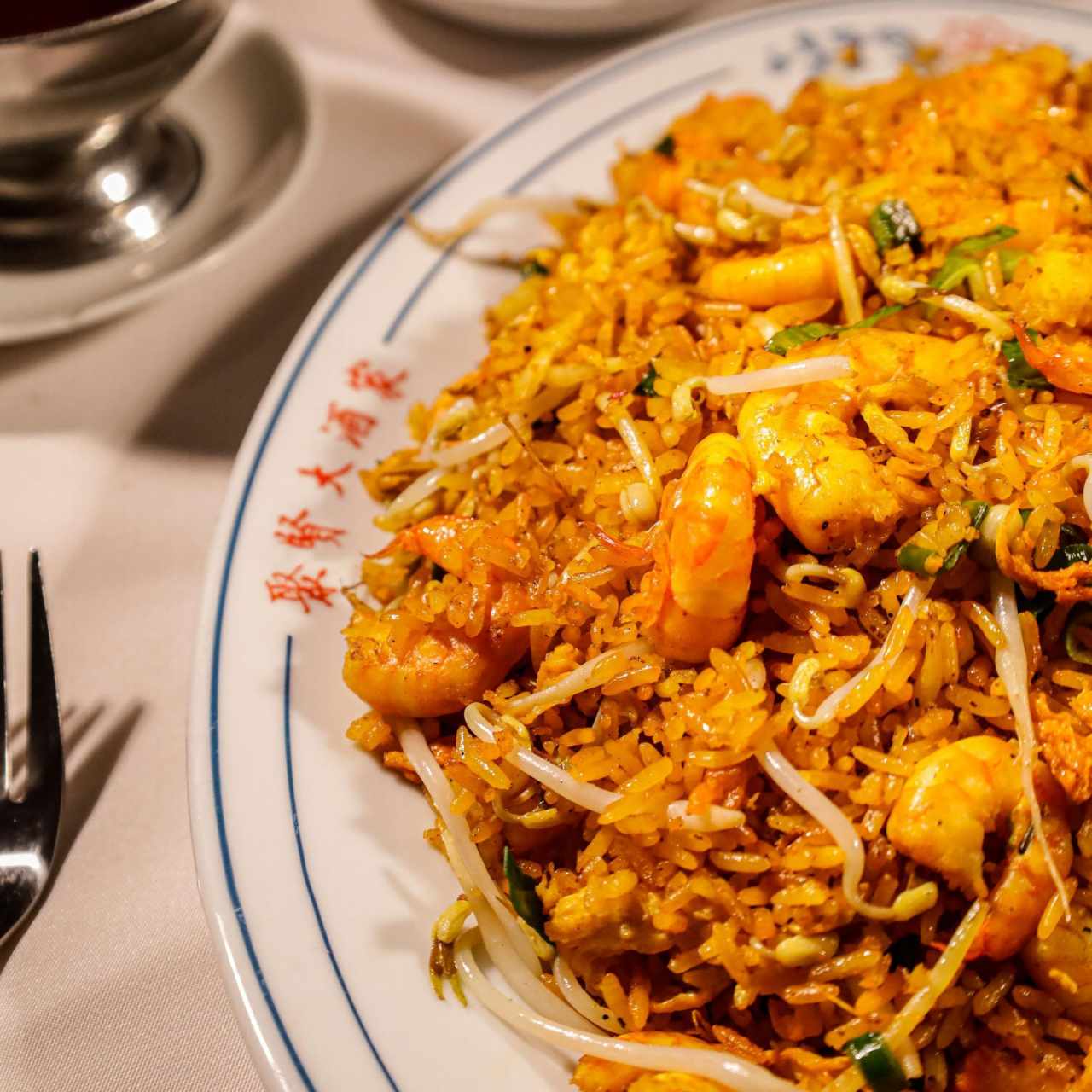 ARROZ FRITO CON CAMARONES FRESCOS