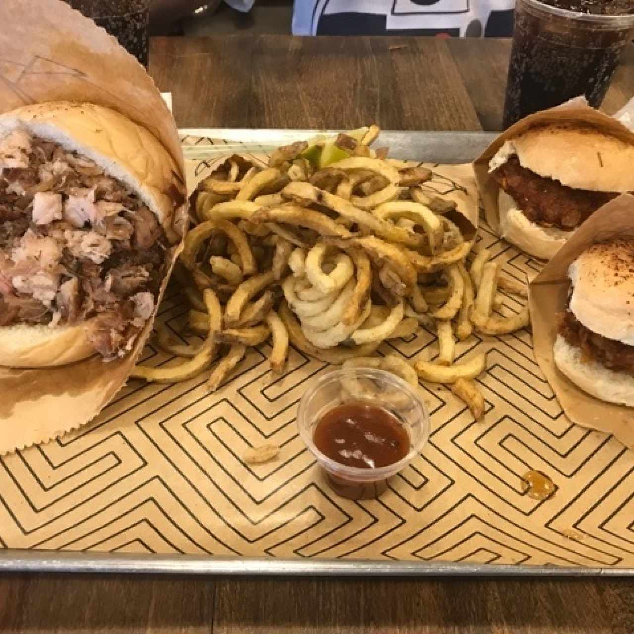 porchett en combo y dos mini de pollo crispi