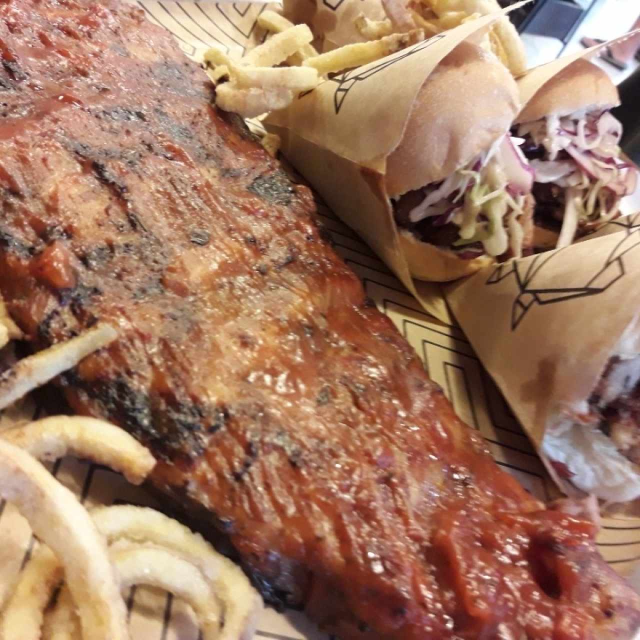 La Bandeja