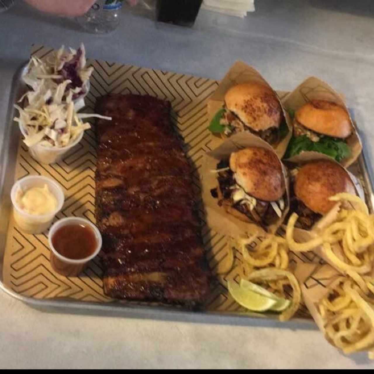 La Bandeja