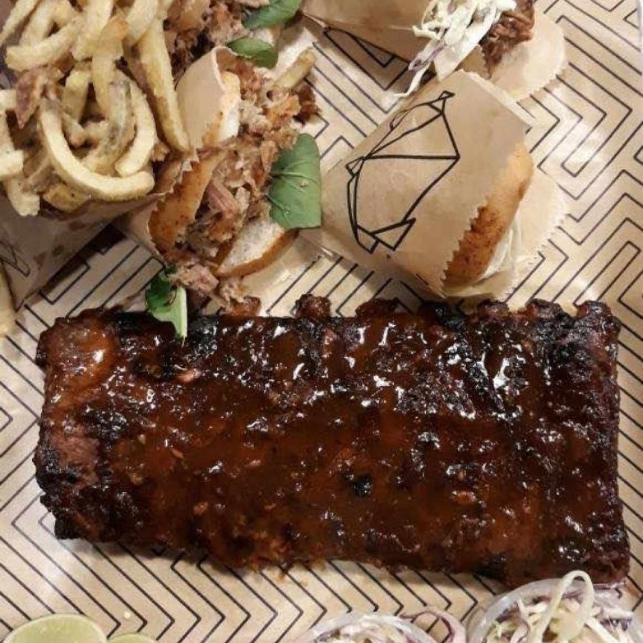 La Bandeja 