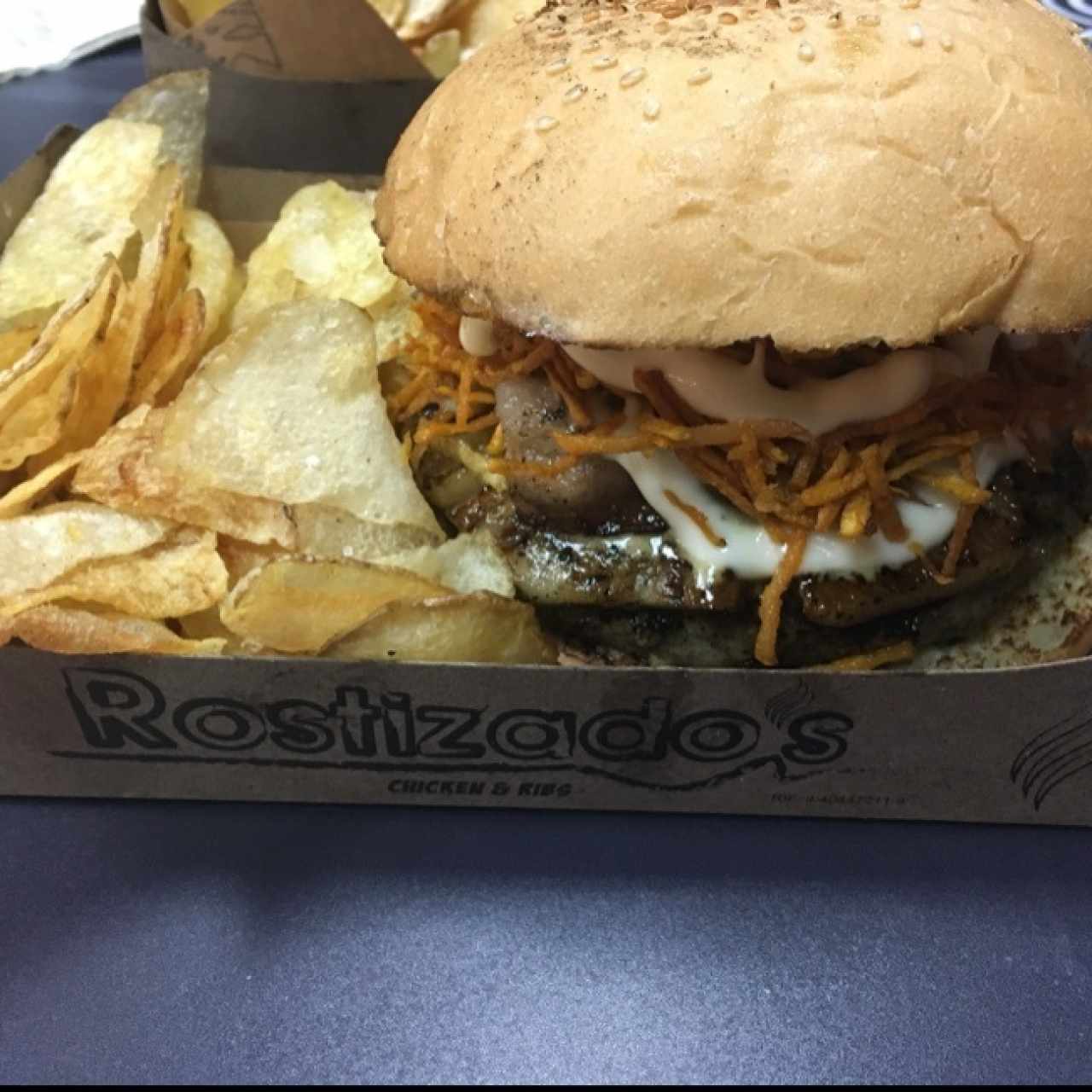 hamburguesa con piña