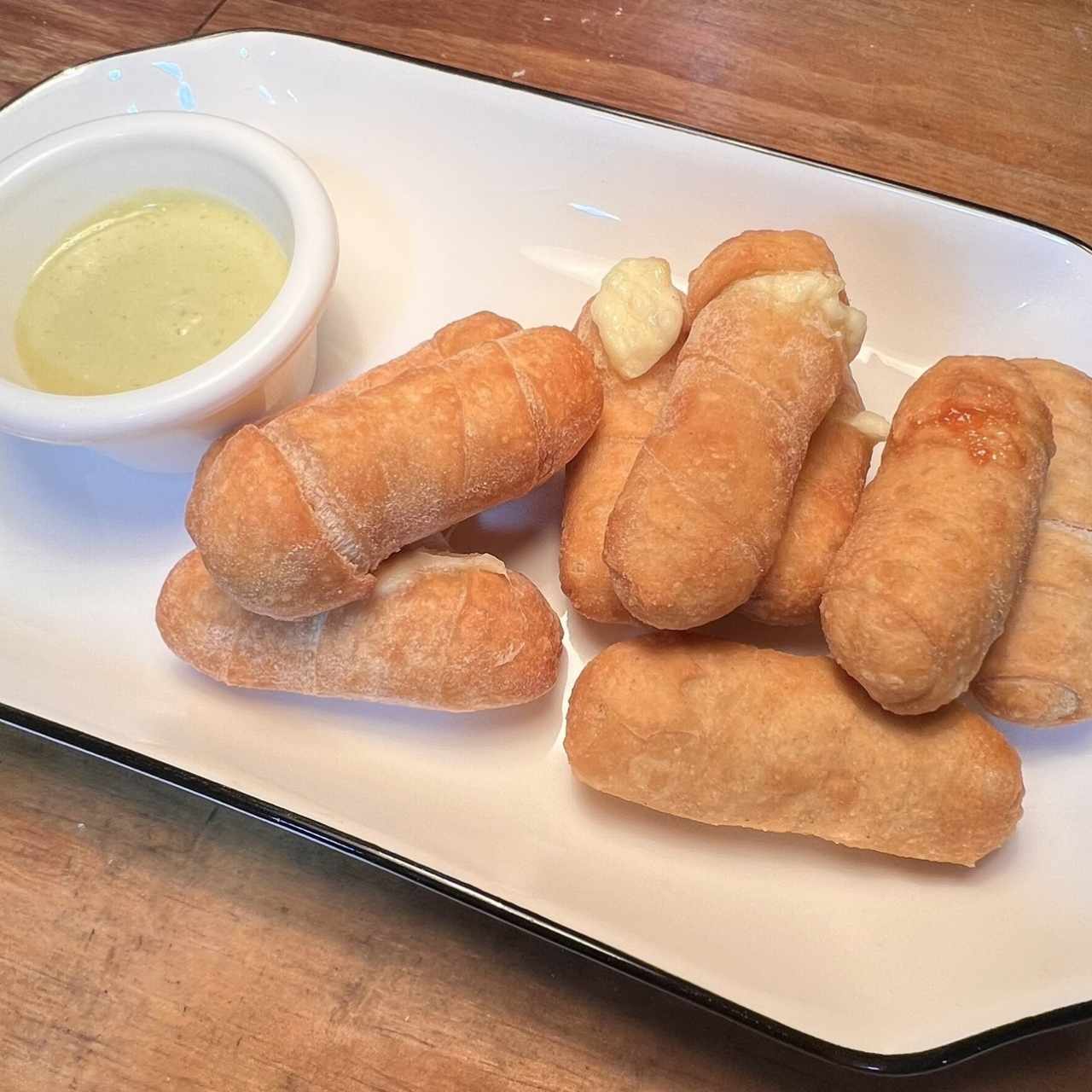 Racion de tequeños 