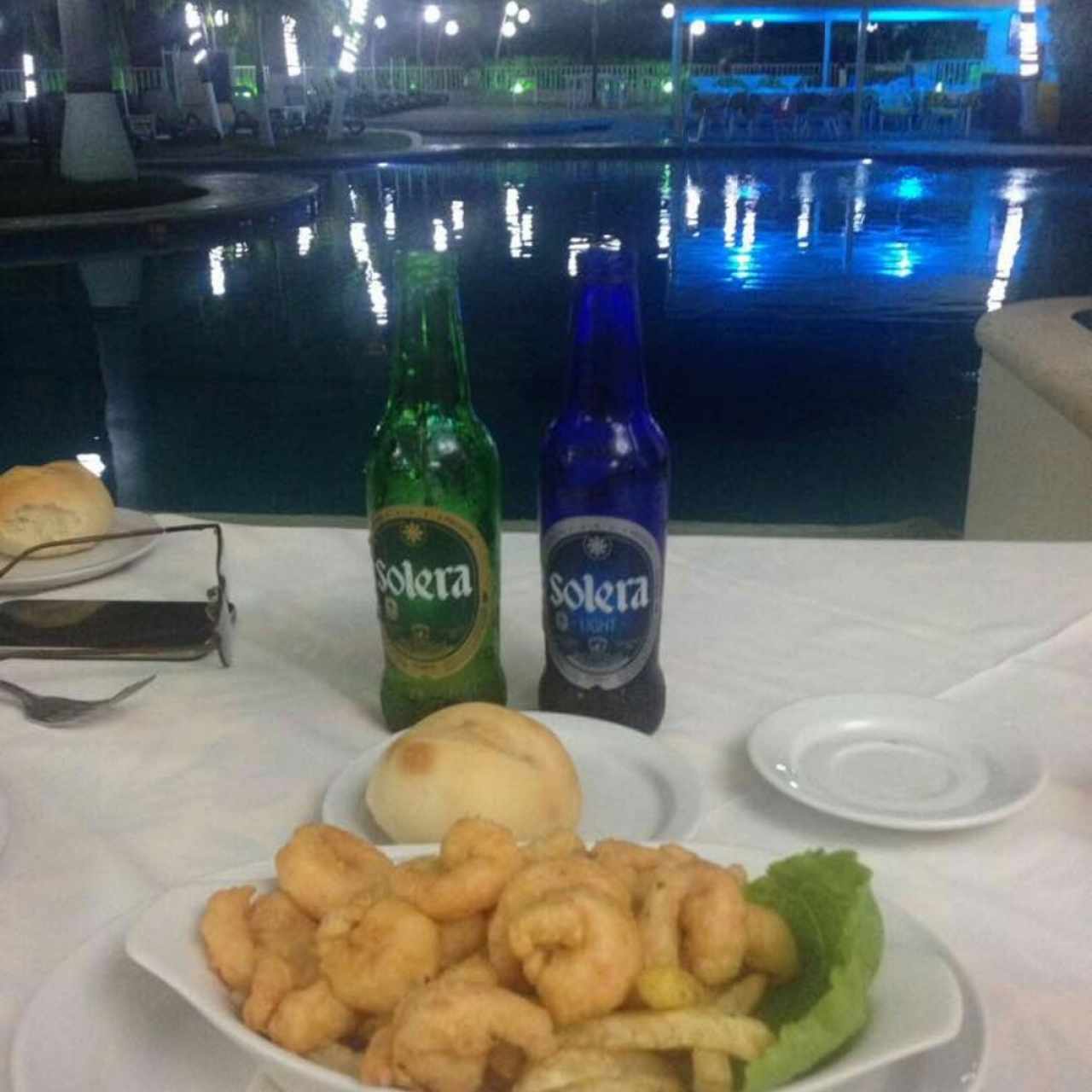Camarones Rebozados, excelentes, luces en combinación con las Soleras, este plato no está en la carta, pero lo pueden pedir, trae Papas Fritas 
