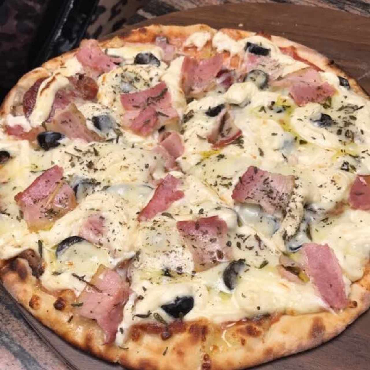 Pizza Full Place con extra de queso crema