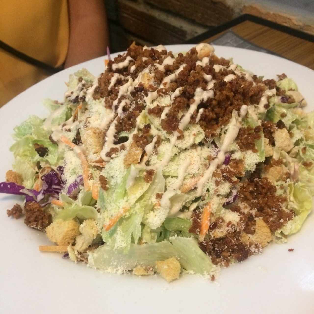 Ensalada César con tocineta