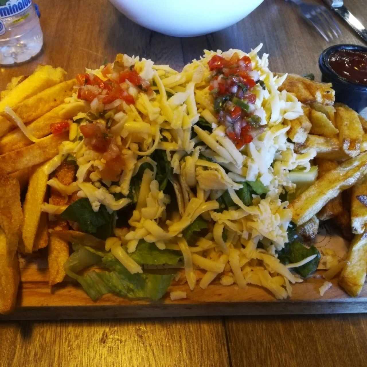 Burritos y papas fritas. Recomendado.