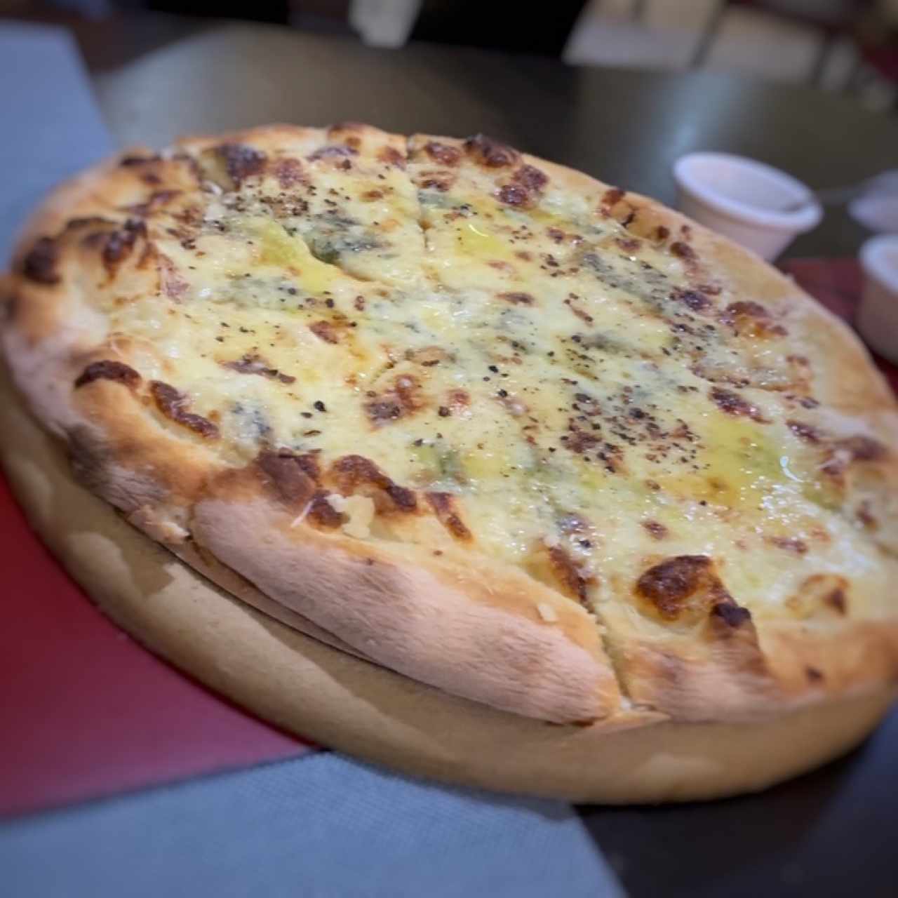 Pizza 4 quesos 