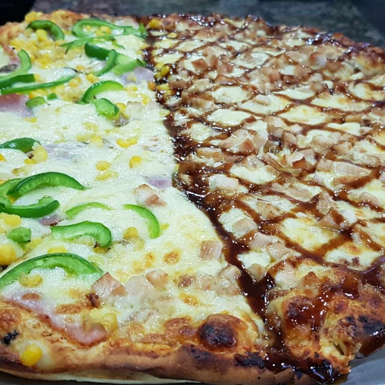 Pizza Alegría y Pollo BBQ