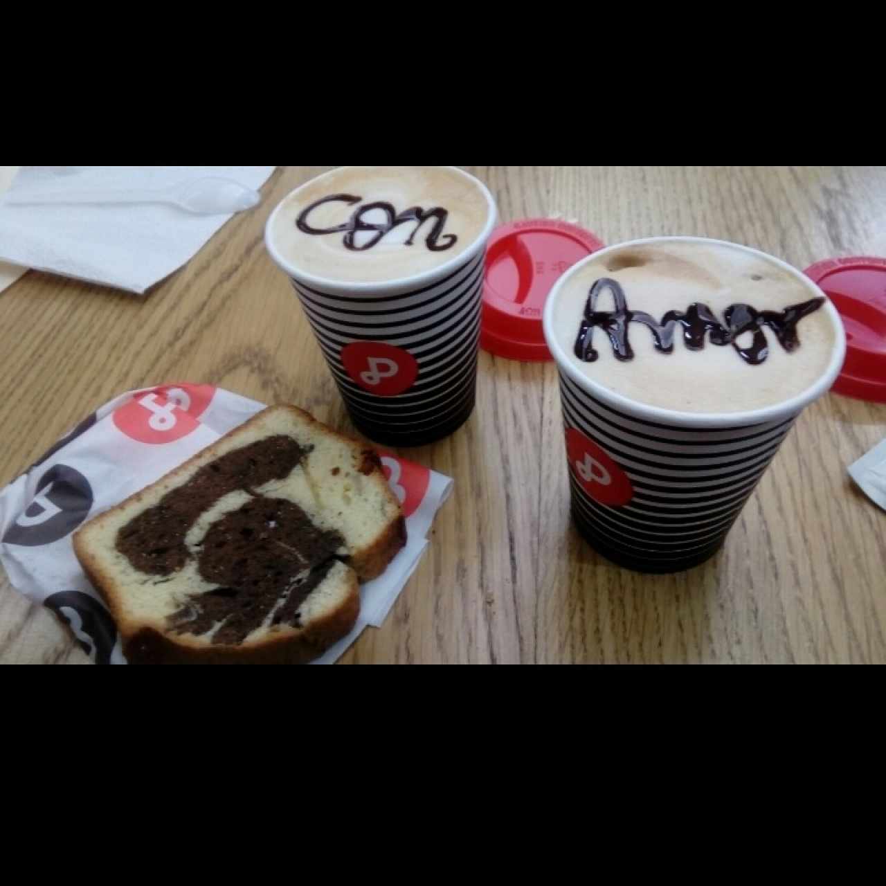 Café Marrón Oscuro