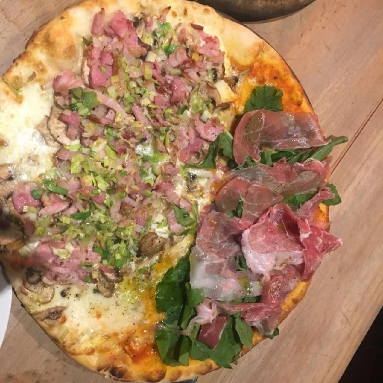 Duo jamon serrano y rugula vs ajoporro y tocineta 